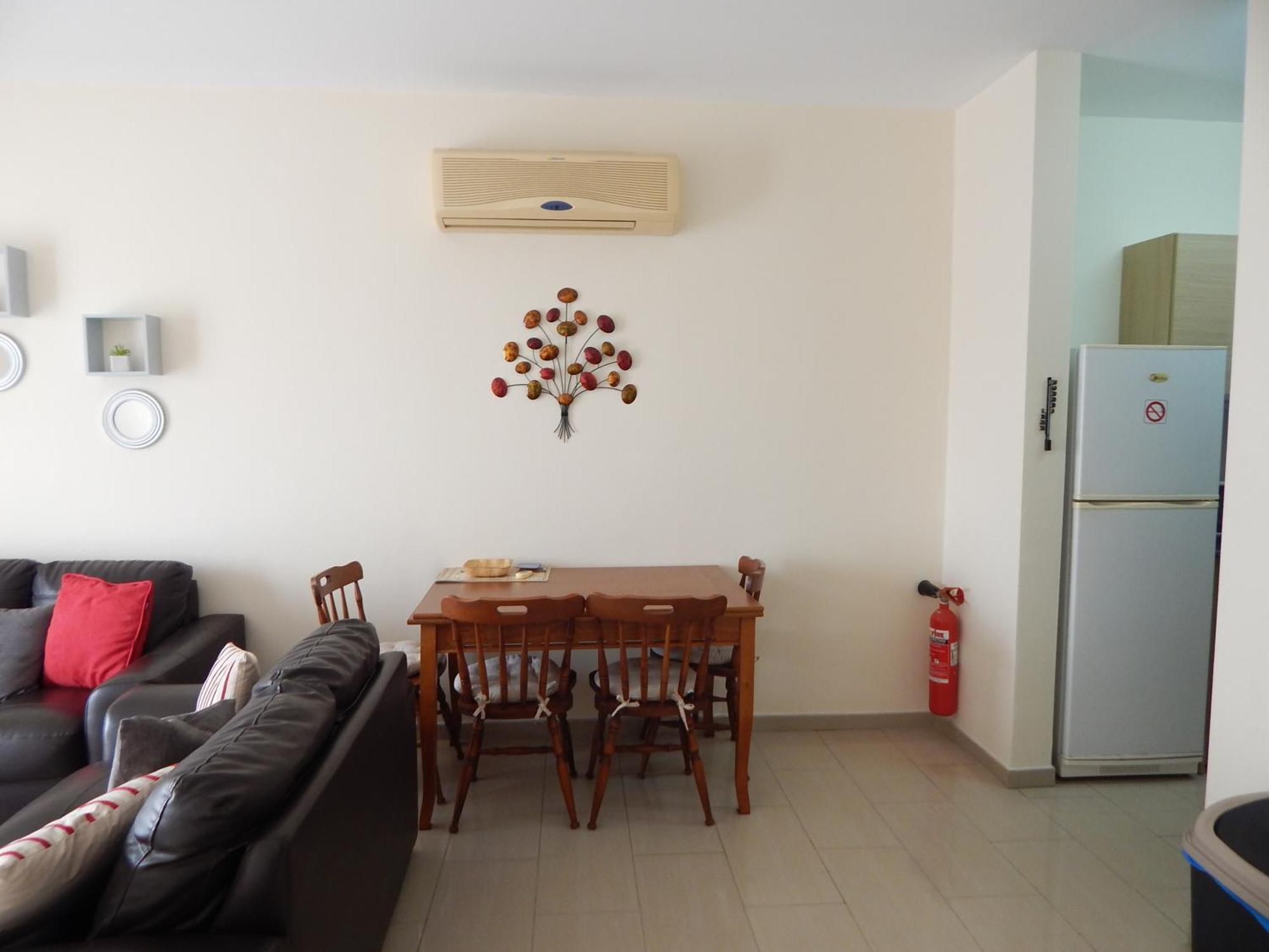 Barlee'S Apartment Паралимни Екстериор снимка